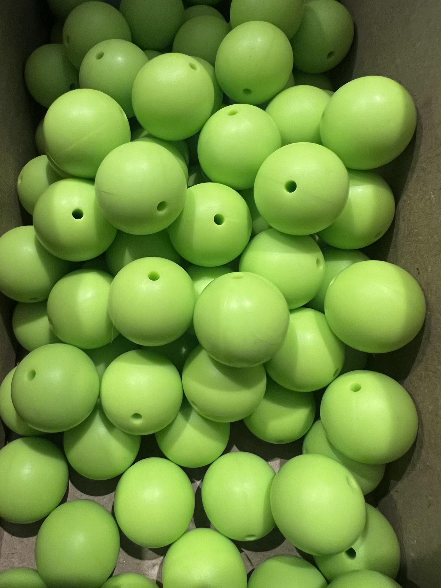 19MM Green Silicone Beads